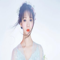 ONE一个手托奶图标色版的创意解读与未来应用趋势